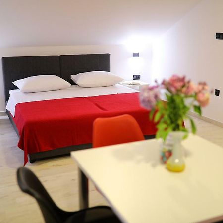 זאדאר Apartman Sofia מראה חיצוני תמונה