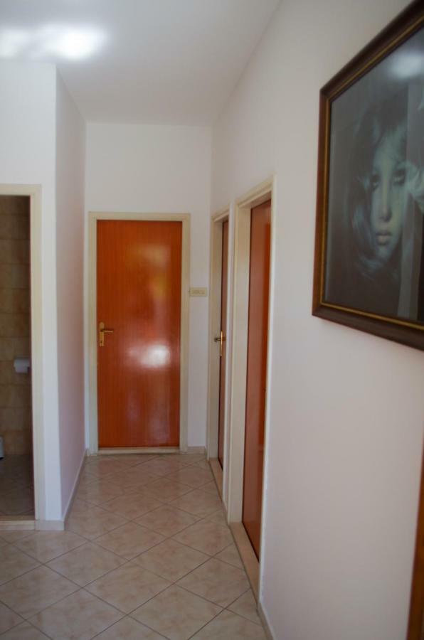 זאדאר Apartman Sofia מראה חיצוני תמונה