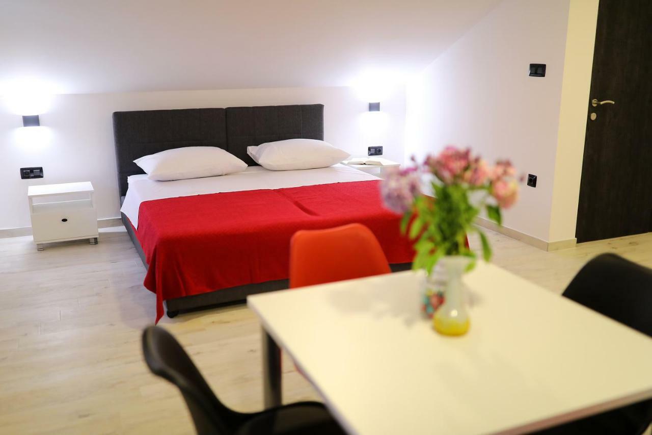 זאדאר Apartman Sofia מראה חיצוני תמונה