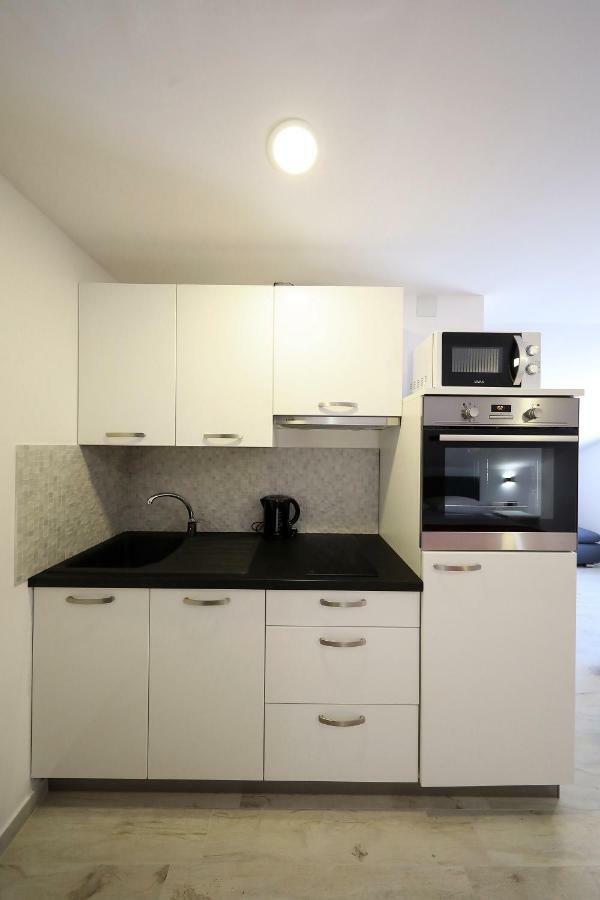 זאדאר Apartman Sofia מראה חיצוני תמונה