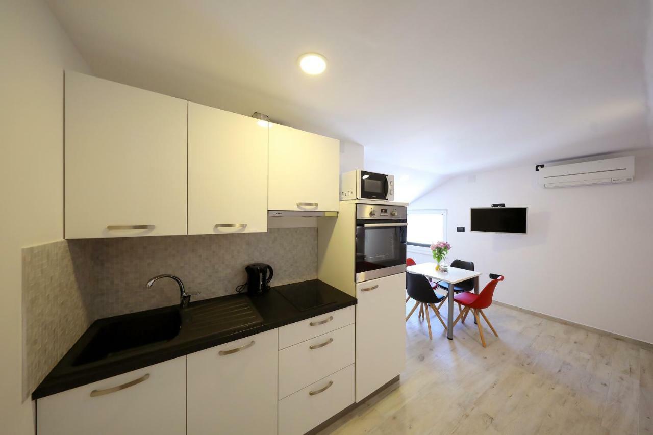 זאדאר Apartman Sofia מראה חיצוני תמונה