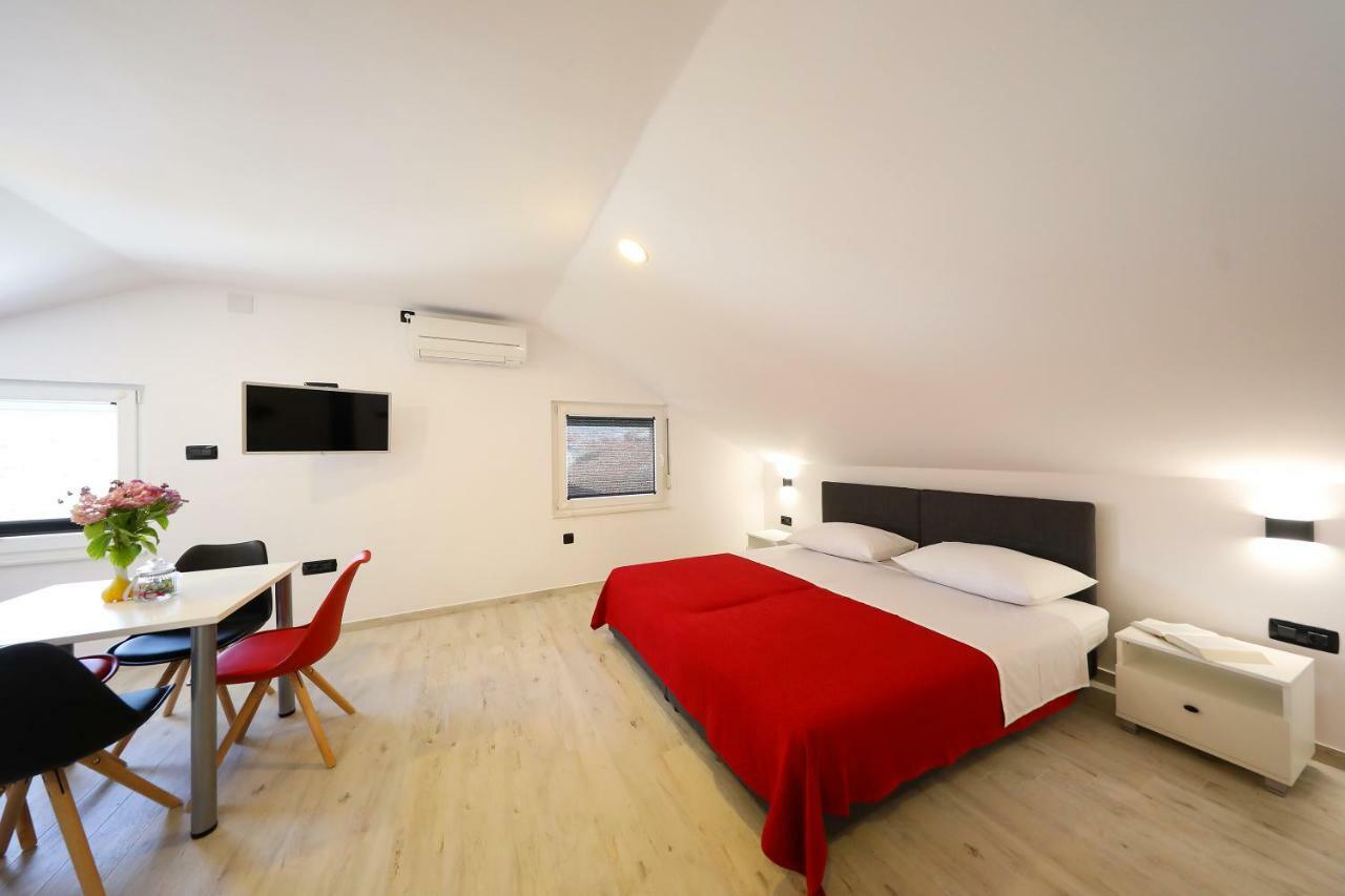 זאדאר Apartman Sofia מראה חיצוני תמונה